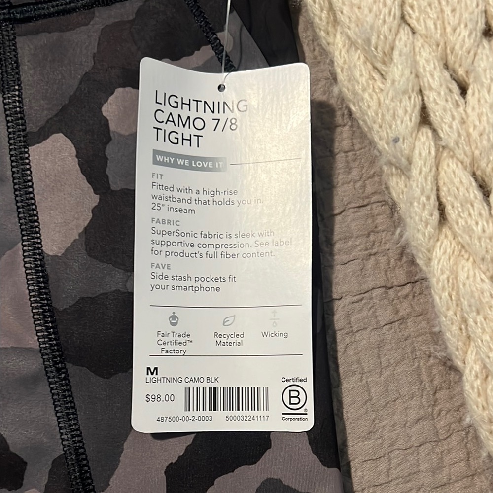 Athleta Lightning Camo 7/8 Tight - Black camo